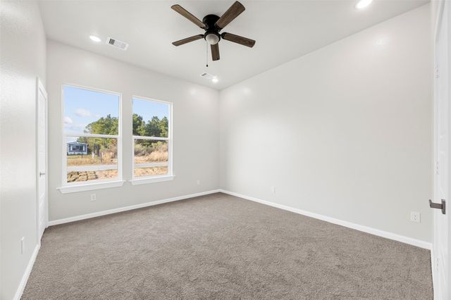 56 Road 5604, Cleveland, TX 77327