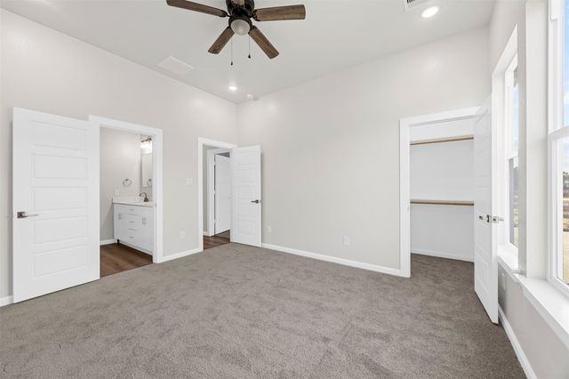 56 Road 5604, Cleveland, TX 77327