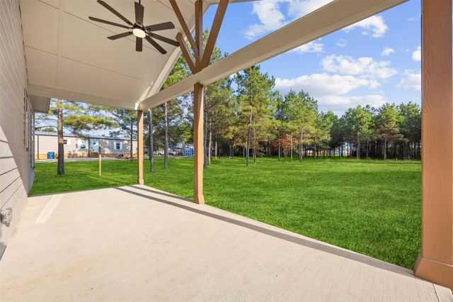 56 Road 5604, Cleveland, TX 77327