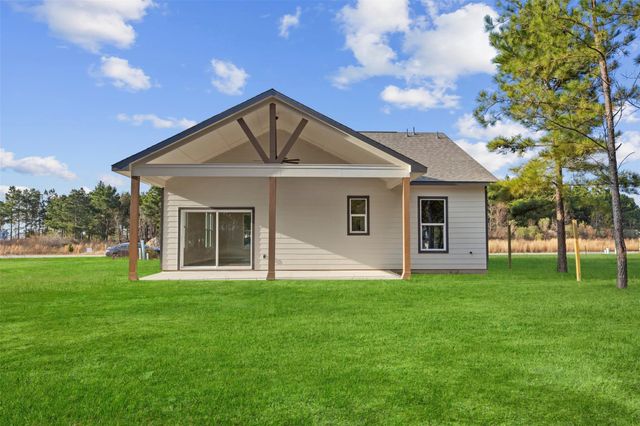 56 Road 5604, Cleveland, TX 77327