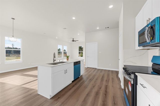 56 Road 5604, Cleveland, TX 77327