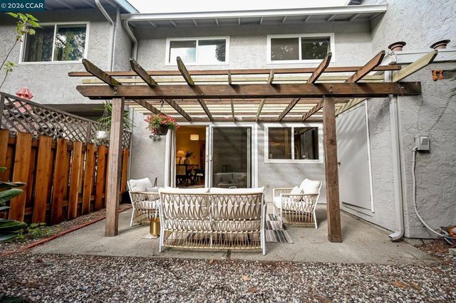 1109 1109 Cardigan Dr, Walnut Creek, CA 94596