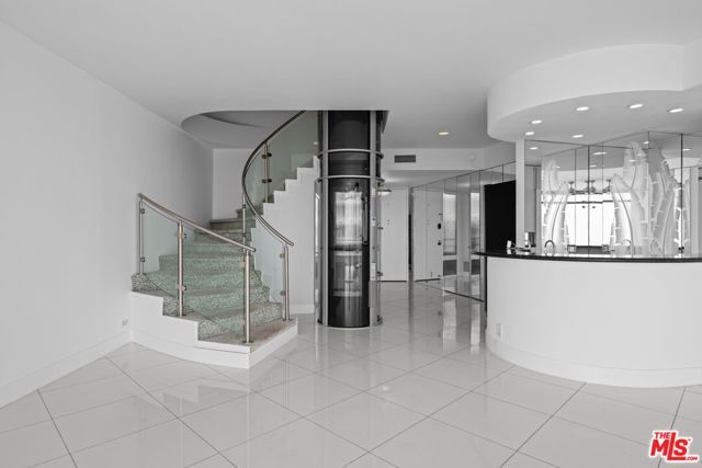 4267 Marina City Dr PH 4, Marina Del Rey, CA 90292