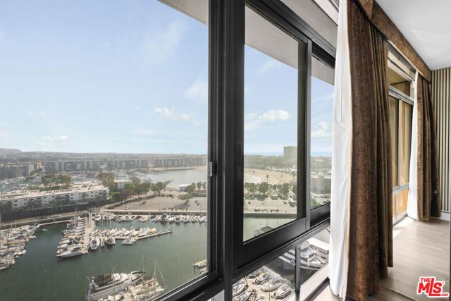 4267 Marina City Dr PH 4, Marina Del Rey, CA 90292