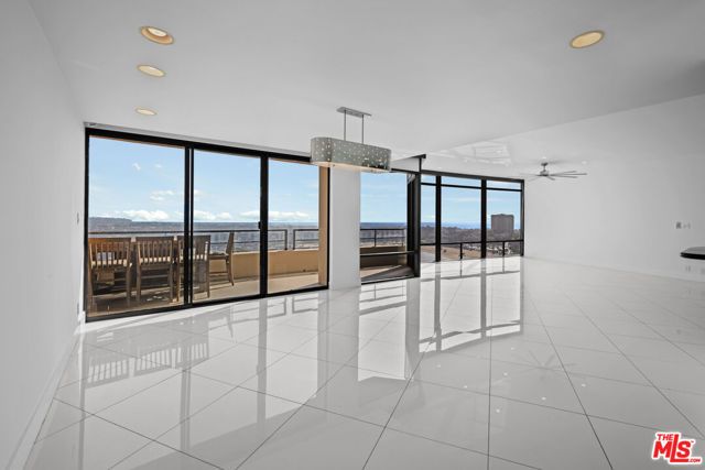 4267 Marina City Dr PH 4, Marina Del Rey, CA 90292