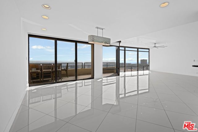 4267 Marina City Dr PH 4, Marina Del Rey, CA 90292