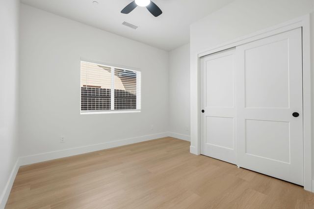 1370 Meadow Avenue, Exeter, CA 93221