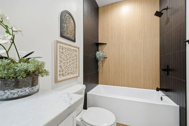 1370 Meadow Avenue, Exeter, CA 93221