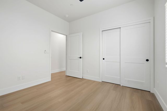 1370 Meadow Avenue, Exeter, CA 93221