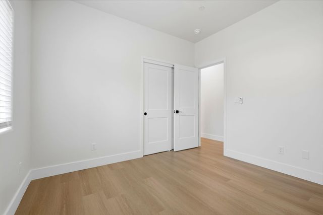 1370 Meadow Avenue, Exeter, CA 93221