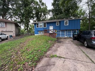 20125 E 13th Street S, Independence, MO 64057