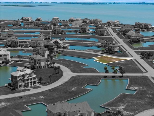 2 Loggerhead, Hitchcock, TX 77563