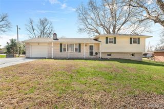 30 Saint Rose Drive, Collinsville, IL 62234