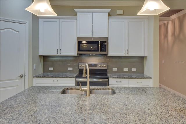 7408 RIDGELAKE CIRCLE, Bradenton, FL 34203