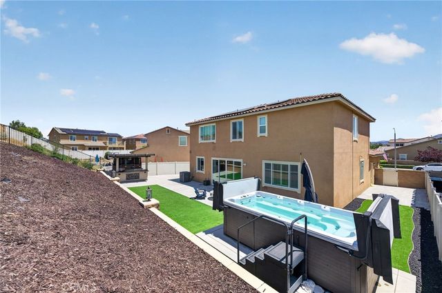 35307 Weather Way, Murrieta, CA 92563