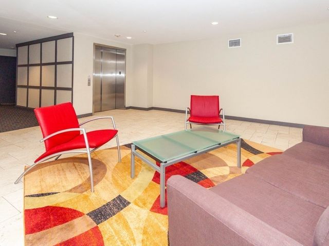99 Chestnut Hill Ave 202, Boston, MA 02135