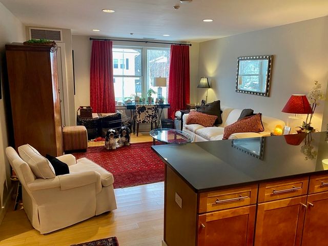 99 Chestnut Hill Ave 202, Boston, MA 02135