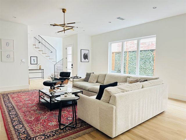 5129 Miller Avenue, Dallas, TX 75206