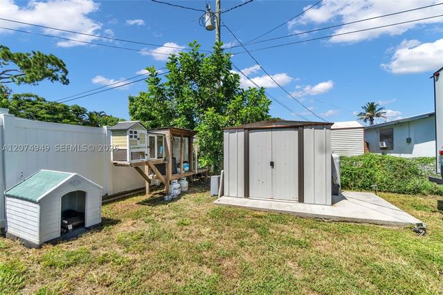 1593 Barbarie Ln, West Palm Beach, FL 33417