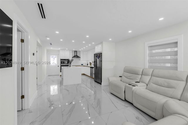 1593 Barbarie Ln, West Palm Beach, FL 33417