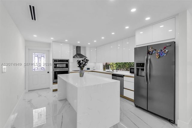 1593 Barbarie Ln, West Palm Beach, FL 33417