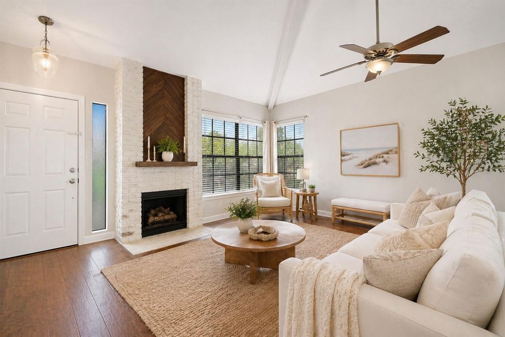 1748 Ohlen RD 22, Austin, TX 78757