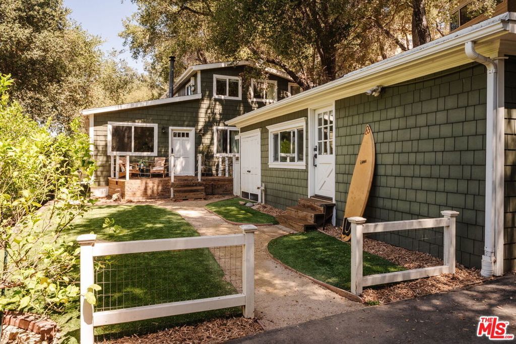 20939 Hillside Drive, Topanga, CA 90290 — exterior