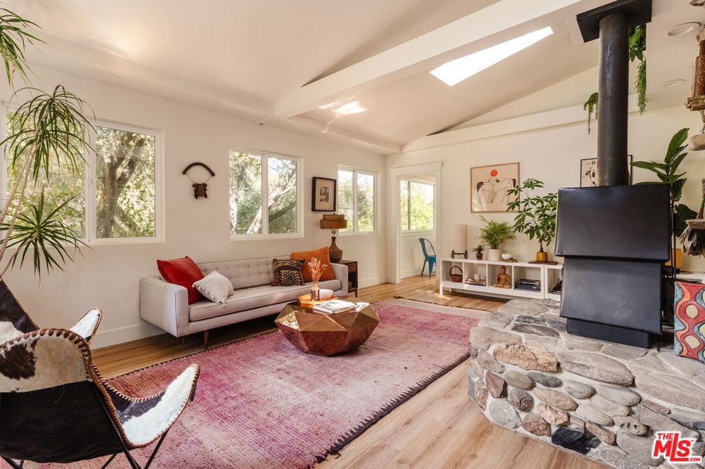 20939 Hillside Drive, Topanga, CA 90290 — photo 5