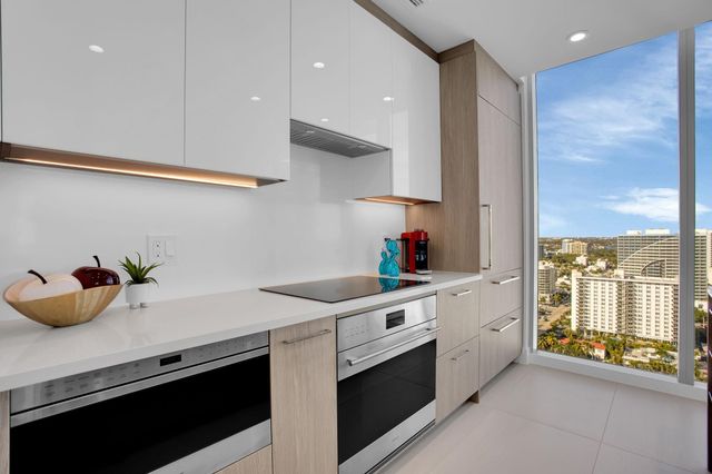 153 N Seabreeze Boulevard 2205-S, Fort Lauderdale, FL 33304