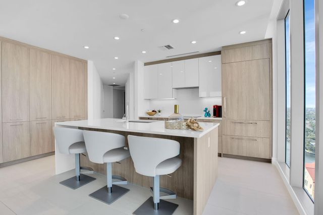 153 N Seabreeze Boulevard 2205-S, Fort Lauderdale, FL 33304