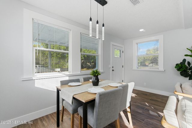 140 E 45TH Street, Jacksonville, FL 32208