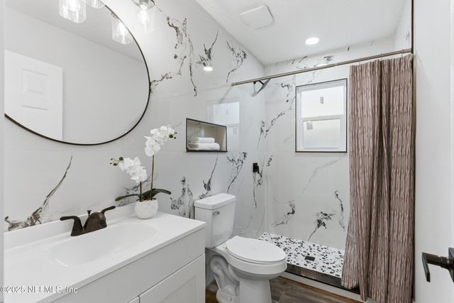 140 E 45TH Street, Jacksonville, FL 32208