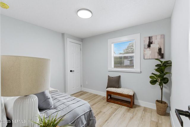 140 E 45TH Street, Jacksonville, FL 32208