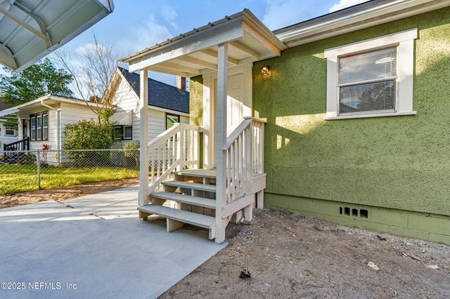 140 E 45TH Street, Jacksonville, FL 32208