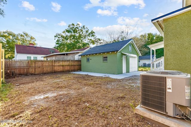 140 E 45TH Street, Jacksonville, FL 32208