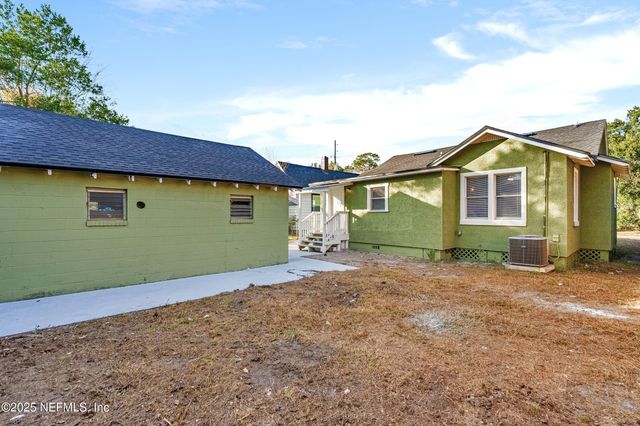 140 E 45TH Street, Jacksonville, FL 32208