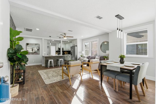 140 E 45TH Street, Jacksonville, FL 32208