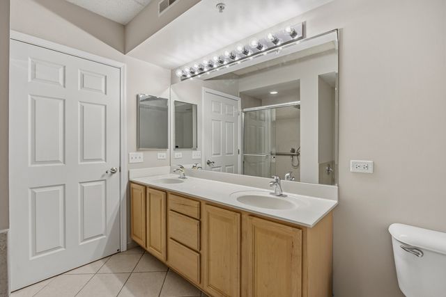 5105 Madison Street 306, Skokie, IL 60077