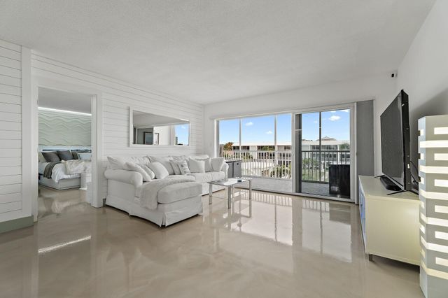 100 Waterway Road E305, Tequesta, FL 33469