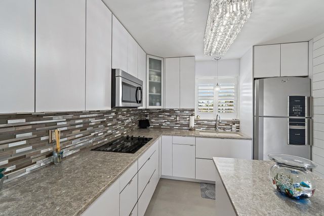 100 Waterway Road E305, Tequesta, FL 33469