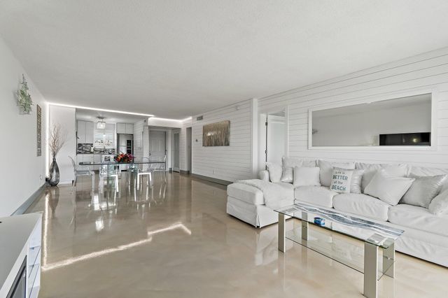 100 Waterway Road E305, Tequesta, FL 33469