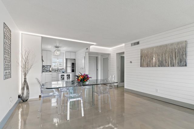 100 Waterway Road E305, Tequesta, FL 33469