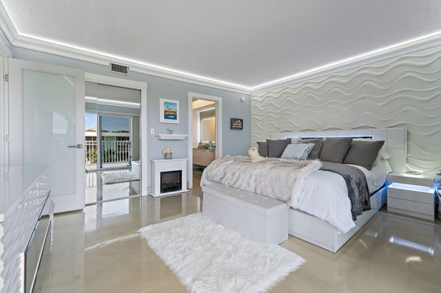 100 Waterway Road E305, Tequesta, FL 33469