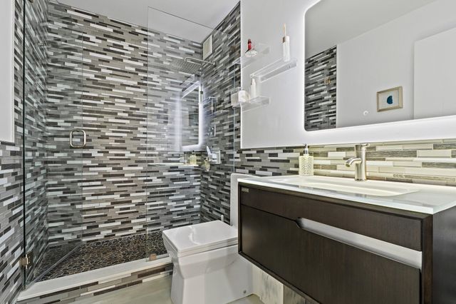 100 Waterway Road E305, Tequesta, FL 33469