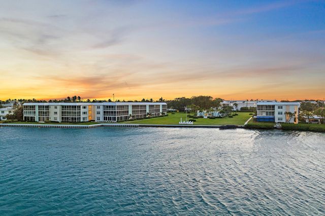 100 Waterway Road E305, Tequesta, FL 33469