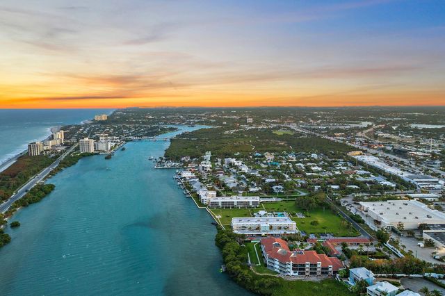 100 Waterway Road E305, Tequesta, FL 33469