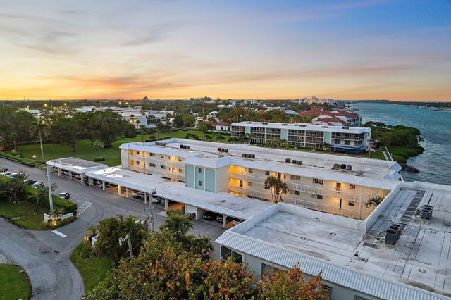 100 Waterway Road E305, Tequesta, FL 33469