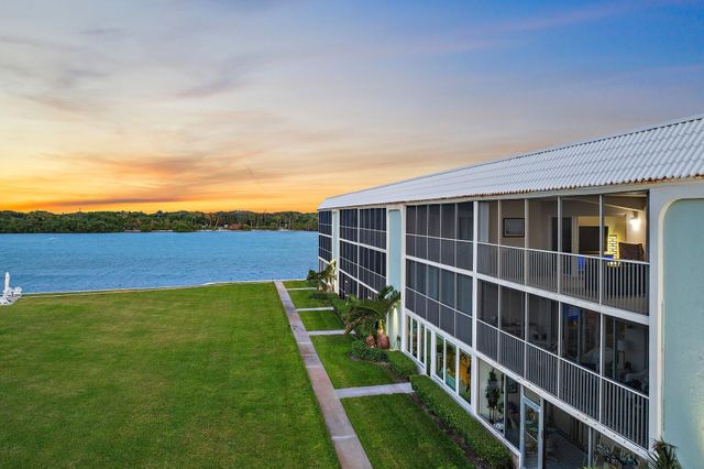 100 Waterway Road E305, Tequesta, FL 33469