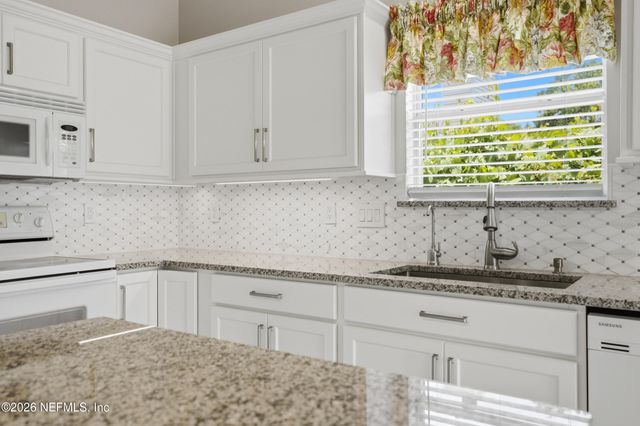 4444 SUMMER WALK Court, Jacksonville, FL 32258
