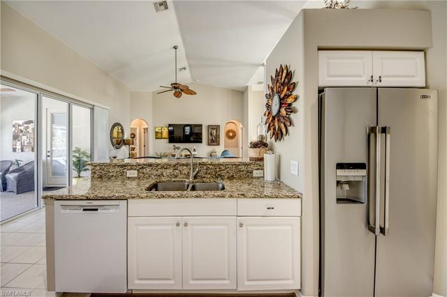 417 SE 13th ST, Cape Coral, FL 33990